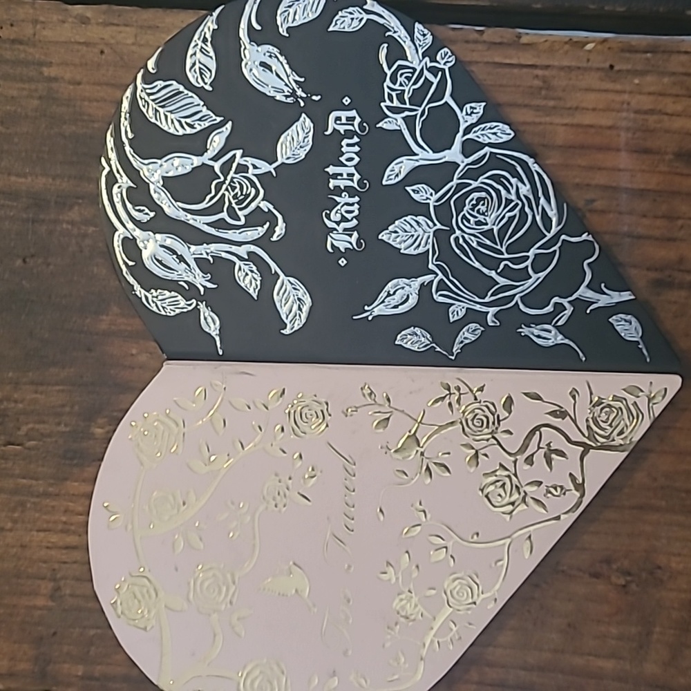 Kar Von D-Too Faced  Better together